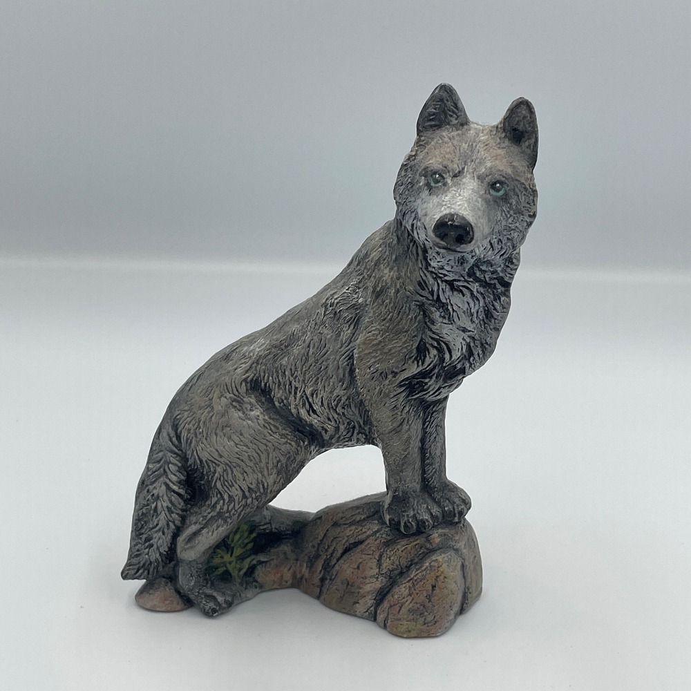 Grey Wolf Figurine Wildlife Sculpture Hand Painted Grey 7.5" Signed